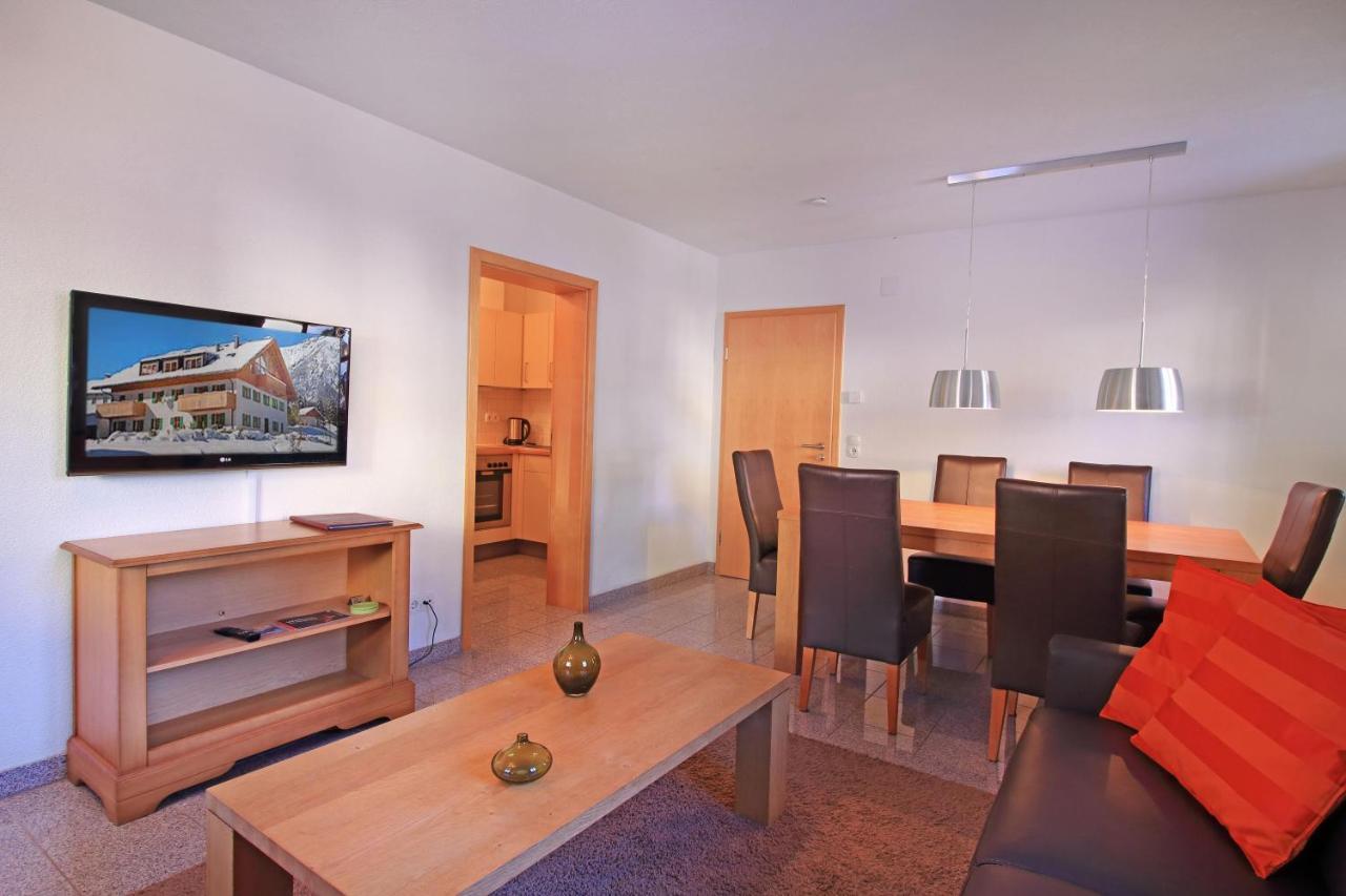Chalet Zur Rose Apartman Berwang Kültér fotó