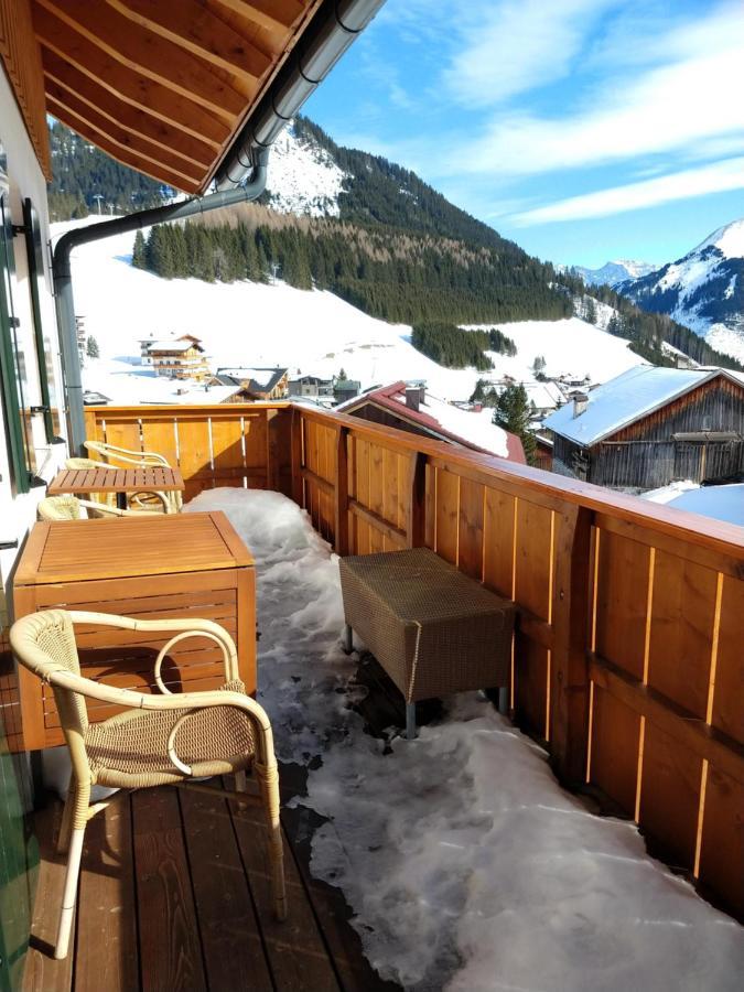 Chalet Zur Rose Apartman Berwang Kültér fotó
